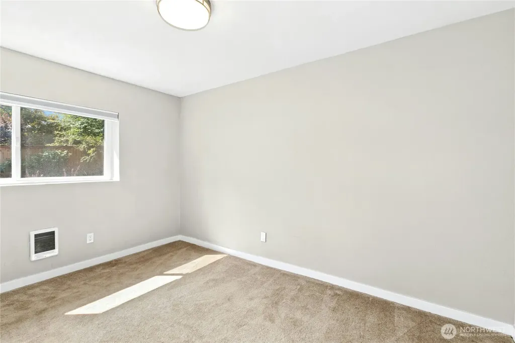 12563 SE 71st Street Newcastle WA 98056