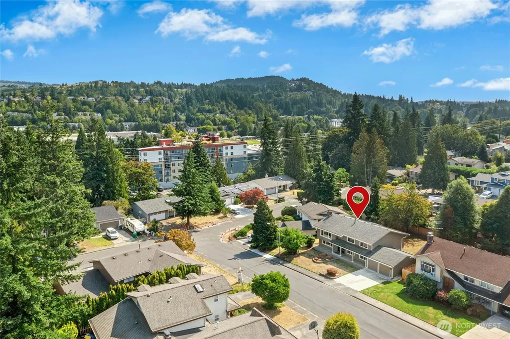 12563 SE 71st Street Newcastle WA 98056