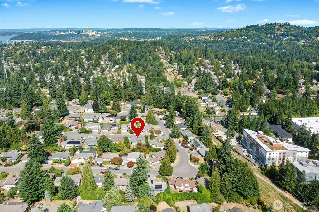 12563 SE 71st Street Newcastle WA 98056