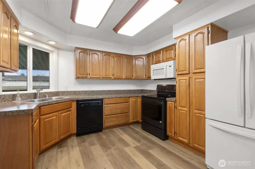 11436 SE 208th Street Kent WA 98031