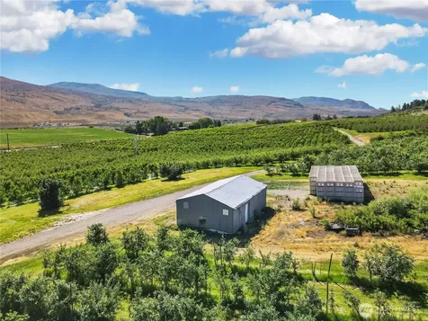 223 Old Riverside Highway Omak WA 98841