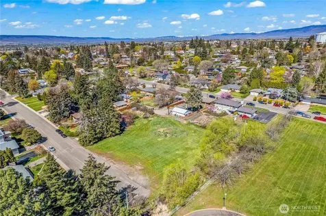 1 E 2nd Avenue Ellensburg WA 98926