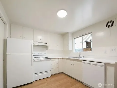 2020 Eastlake Avenue E Seattle WA 98102