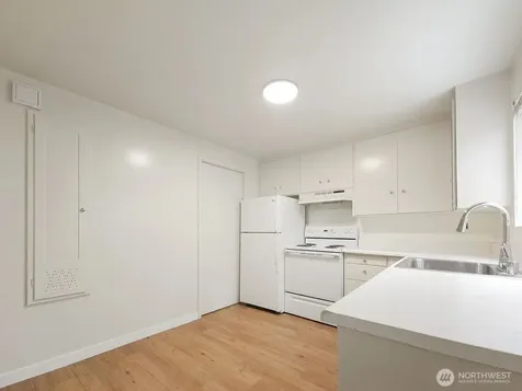2020 Eastlake Avenue E Seattle WA 98102