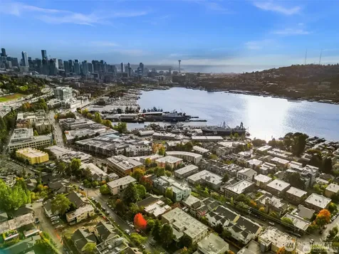 2020 Eastlake Avenue E Seattle WA 98102