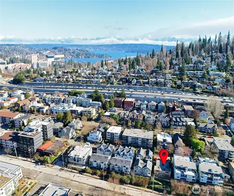 2020 Eastlake Avenue E Seattle WA 98102