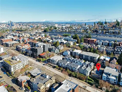 2020 Eastlake Avenue E Seattle WA 98102