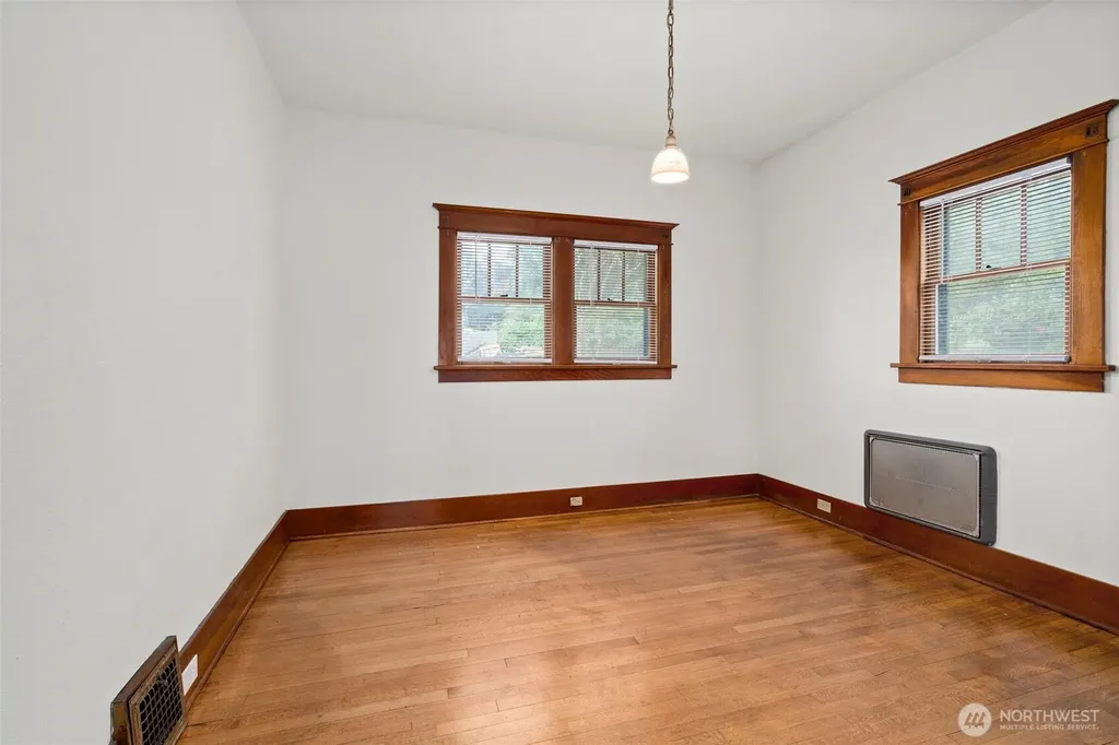 26 SE Spring Street Chehalis WA 98532