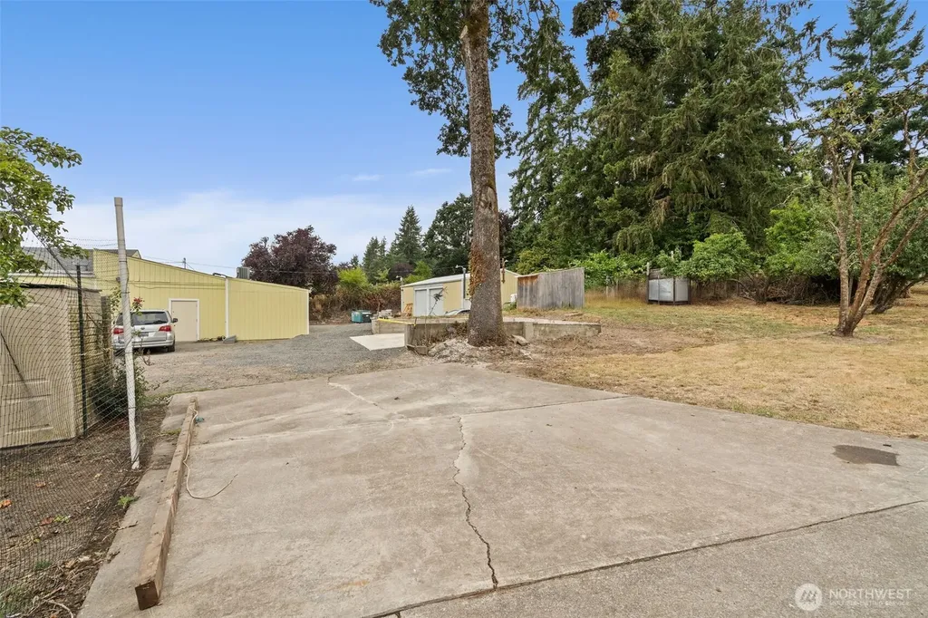 26 SE Spring Street Chehalis WA 98532