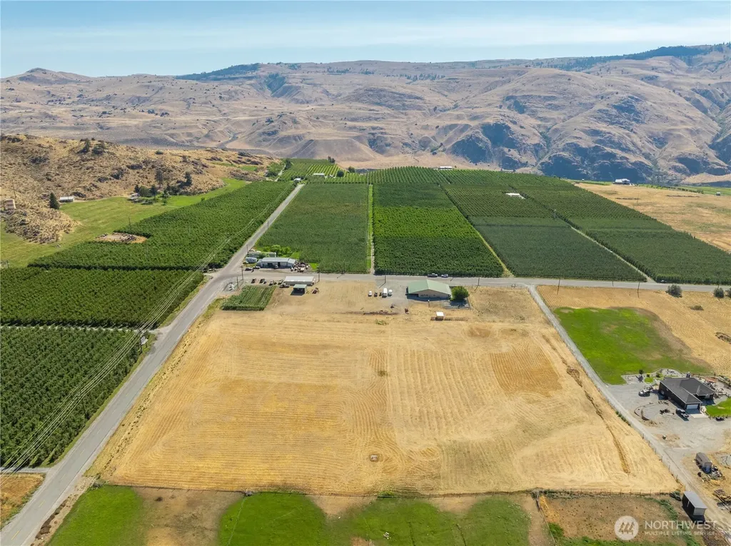 1813 Howard Flats Road Chelan WA 98816
