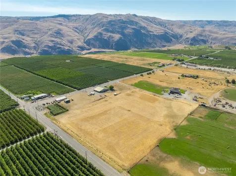 1813 Howard Flats Road Chelan WA 98816