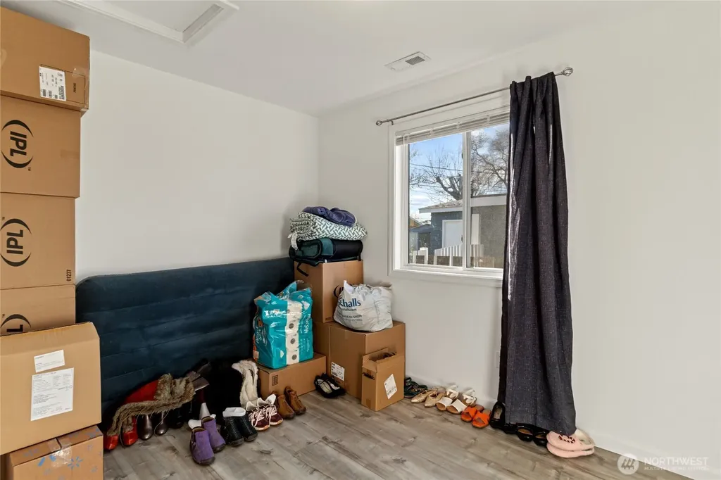 2427 W Texas Street Moses Lake WA 98837