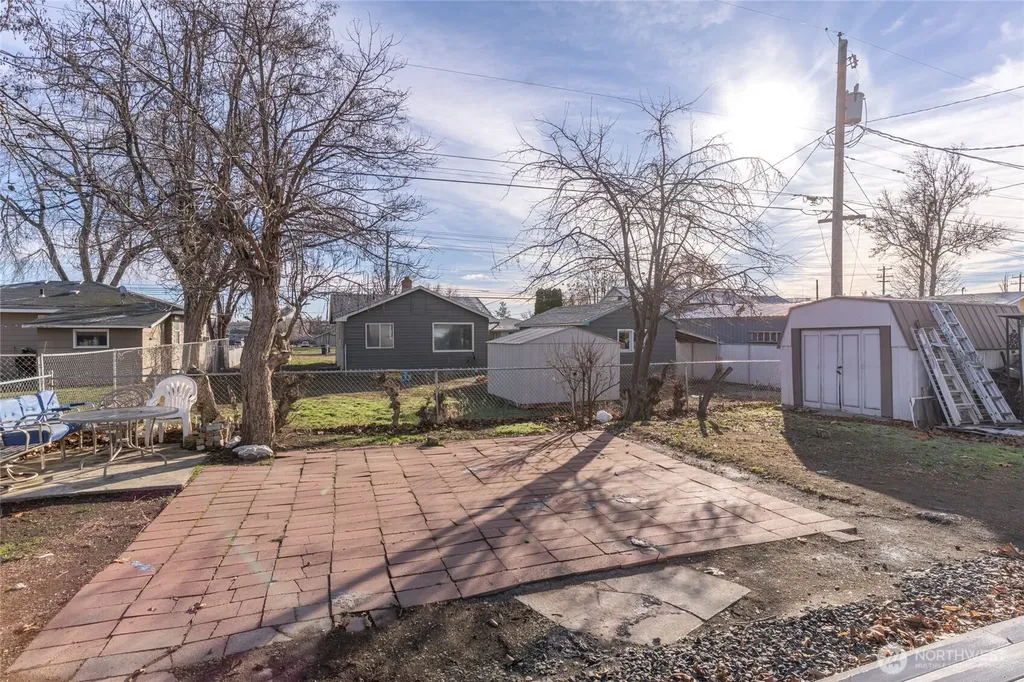 2427 W Texas Street Moses Lake WA 98837