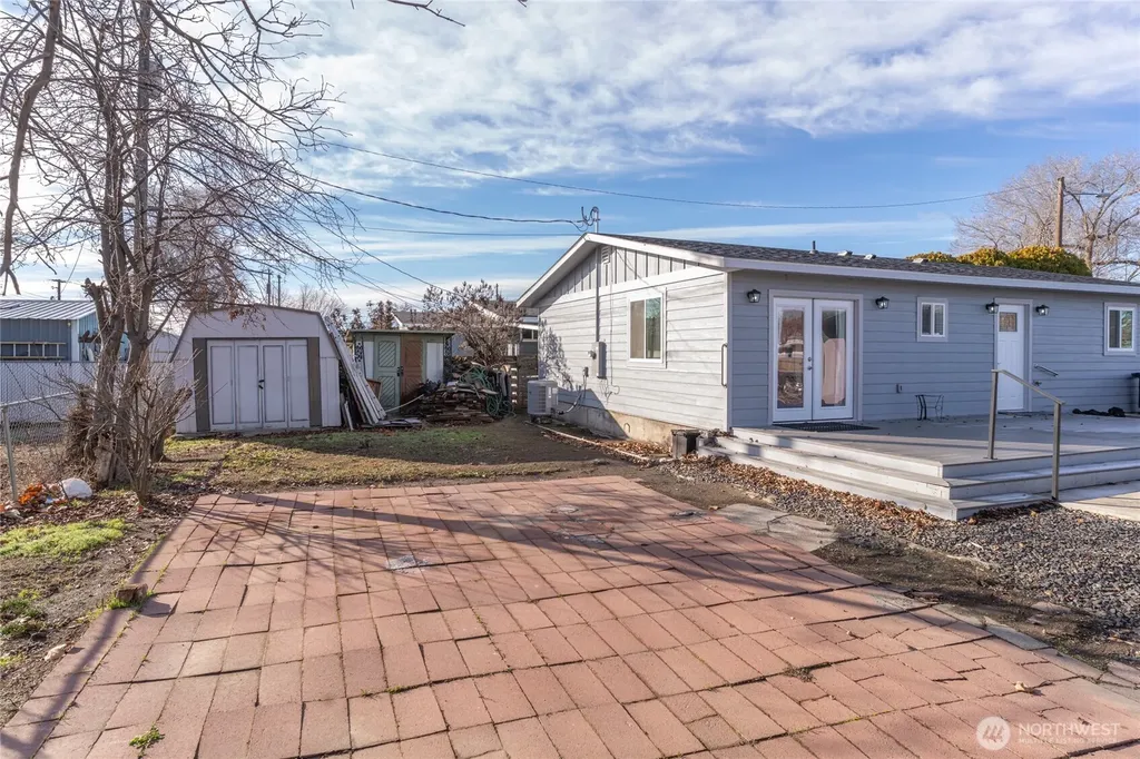 2427 W Texas Street Moses Lake WA 98837