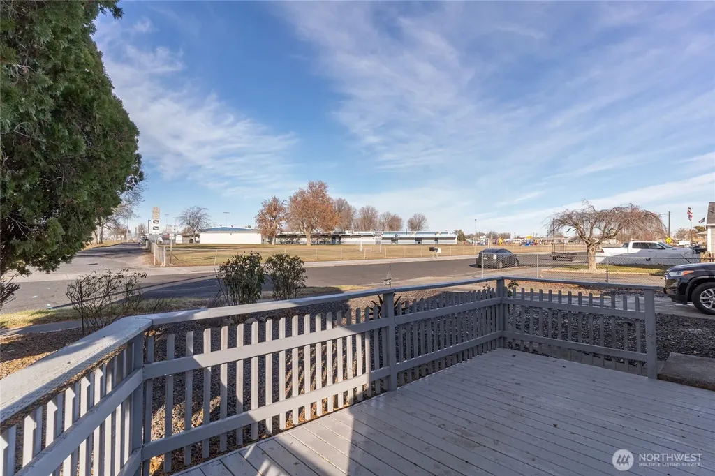 2427 W Texas Street Moses Lake WA 98837