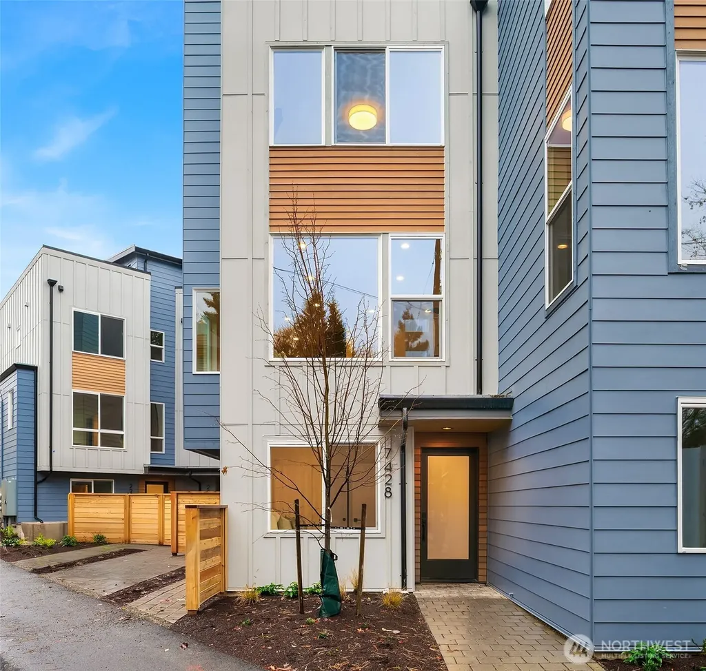 221 NE 75th Street Seattle WA 98115