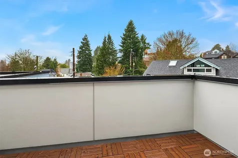 221 NE 75th Street Seattle WA 98115