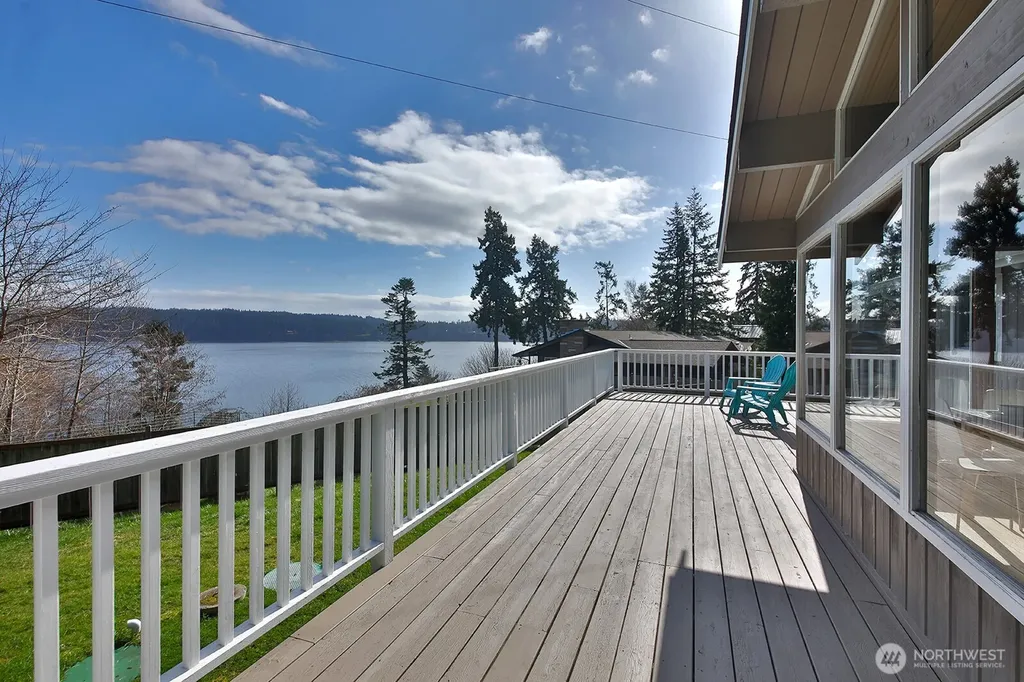 1412 Commodore Place Freeland WA 98249
