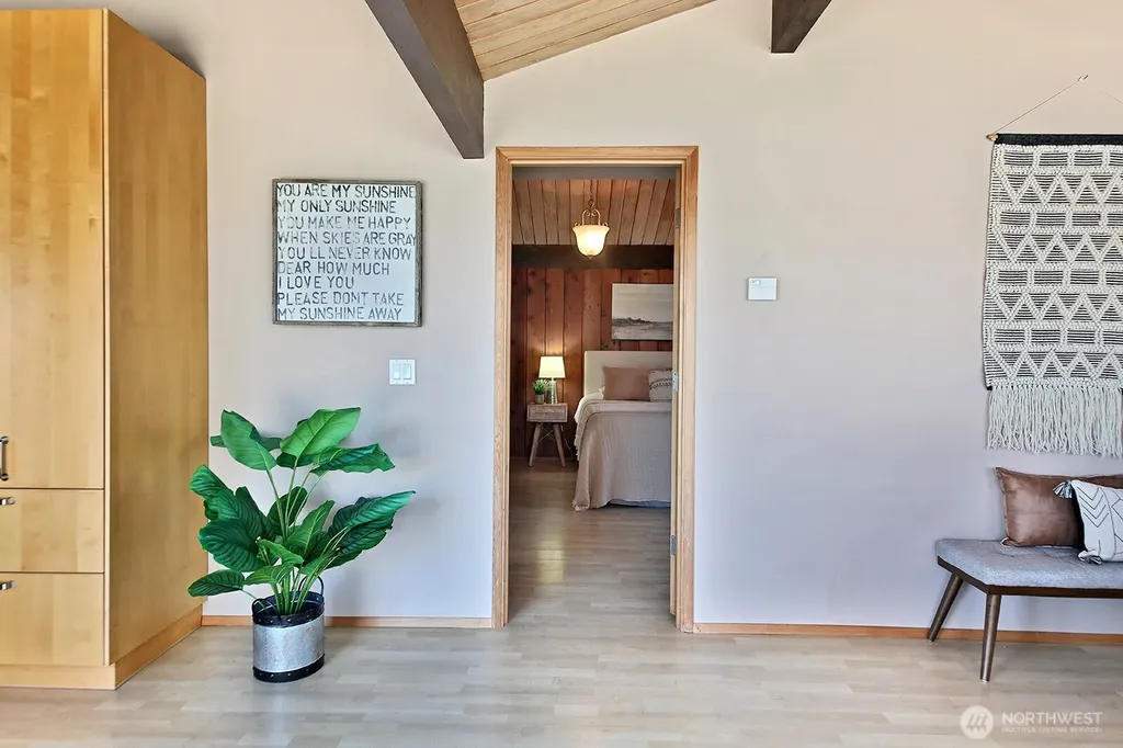 1412 Commodore Place Freeland WA 98249