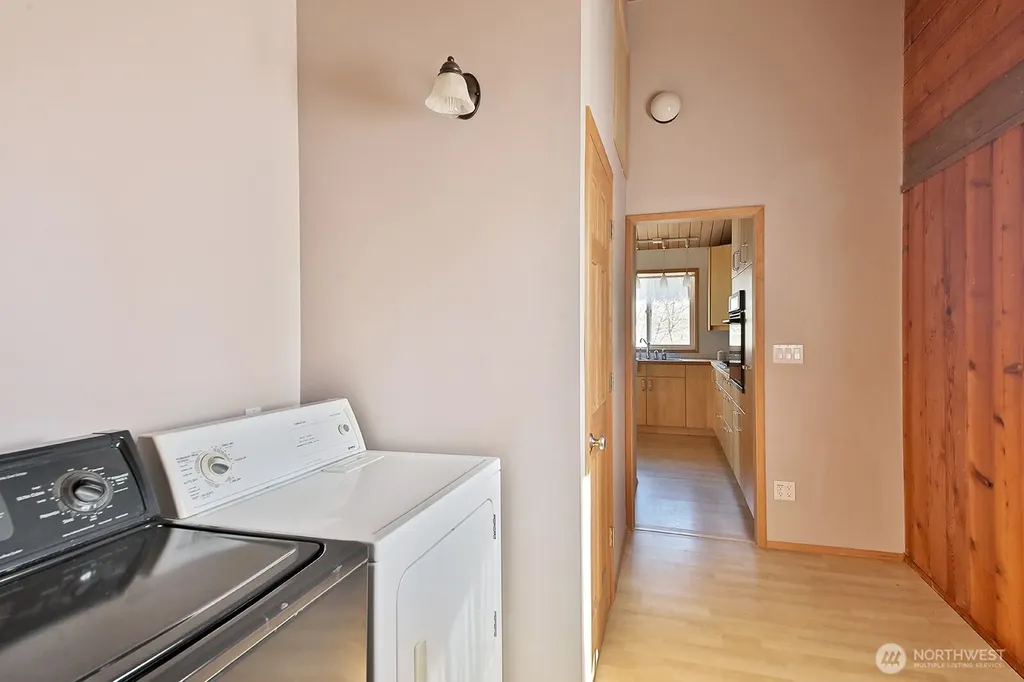 1412 Commodore Place Freeland WA 98249