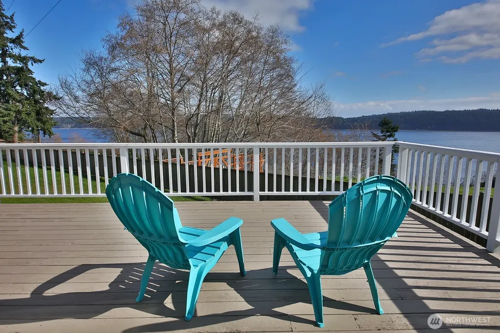 1412 Commodore Place Freeland WA 98249