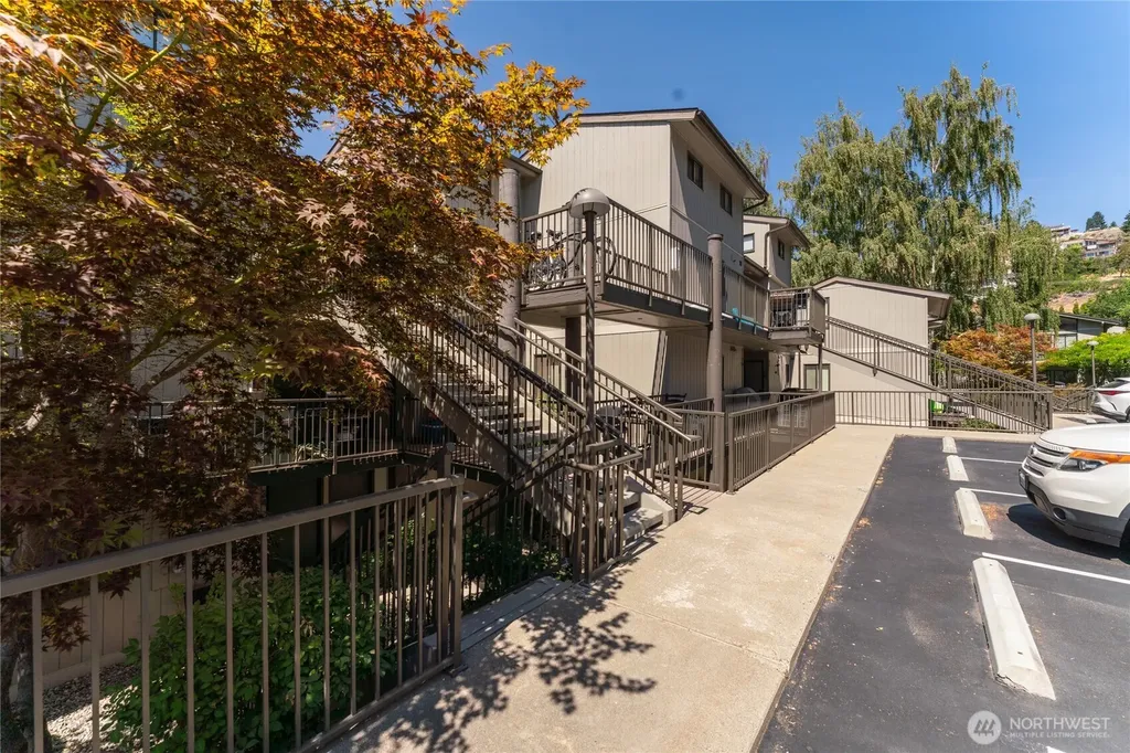 104 Spader Bay Road Chelan WA 98816