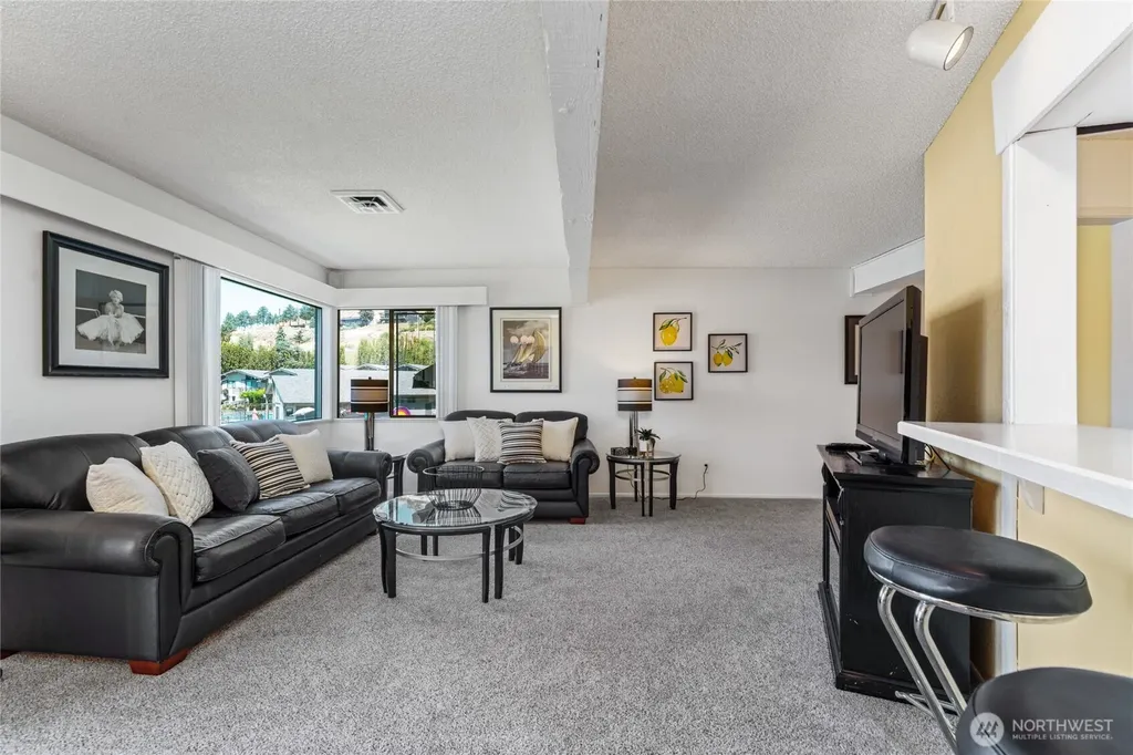 104 Spader Bay Road Chelan WA 98816