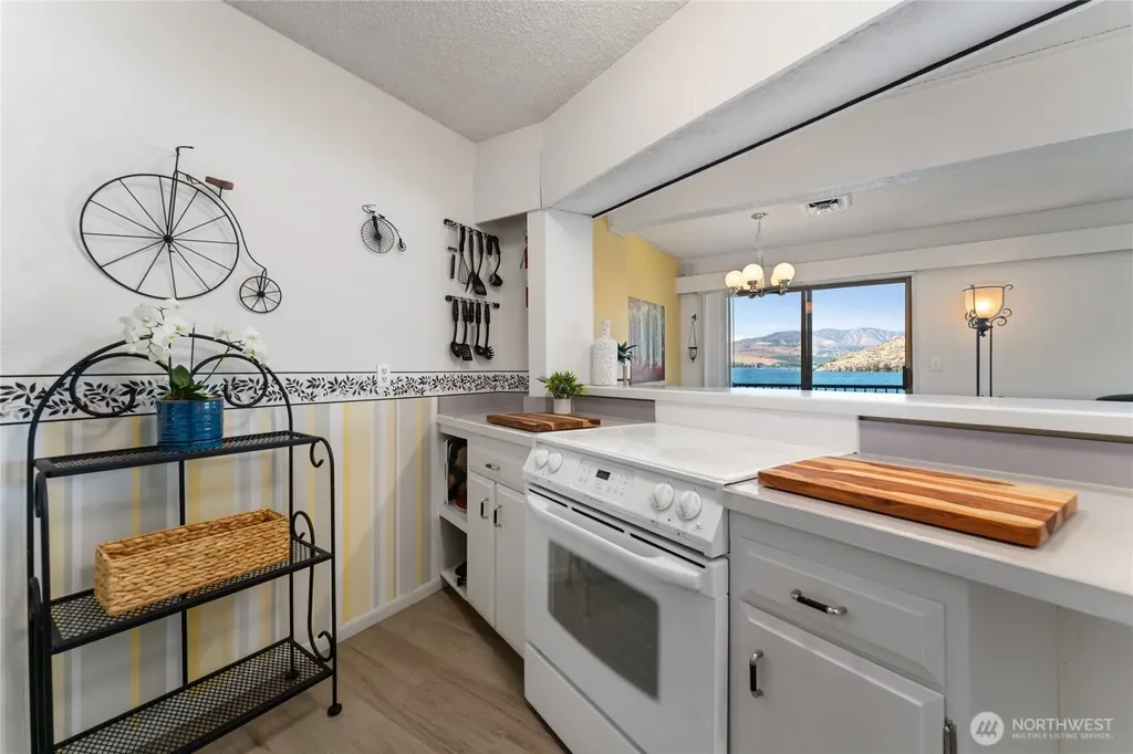 104 Spader Bay Road Chelan WA 98816