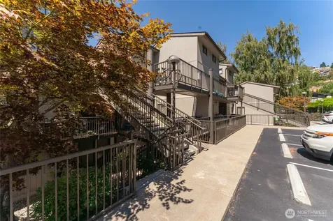 104 Spader Bay Road Chelan WA 98816