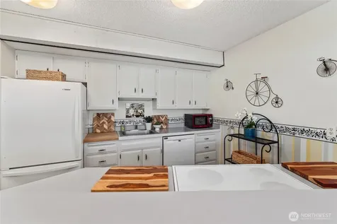104 Spader Bay Road Chelan WA 98816