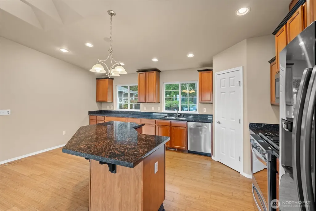 231 E Linda Vista Court Union WA 98592