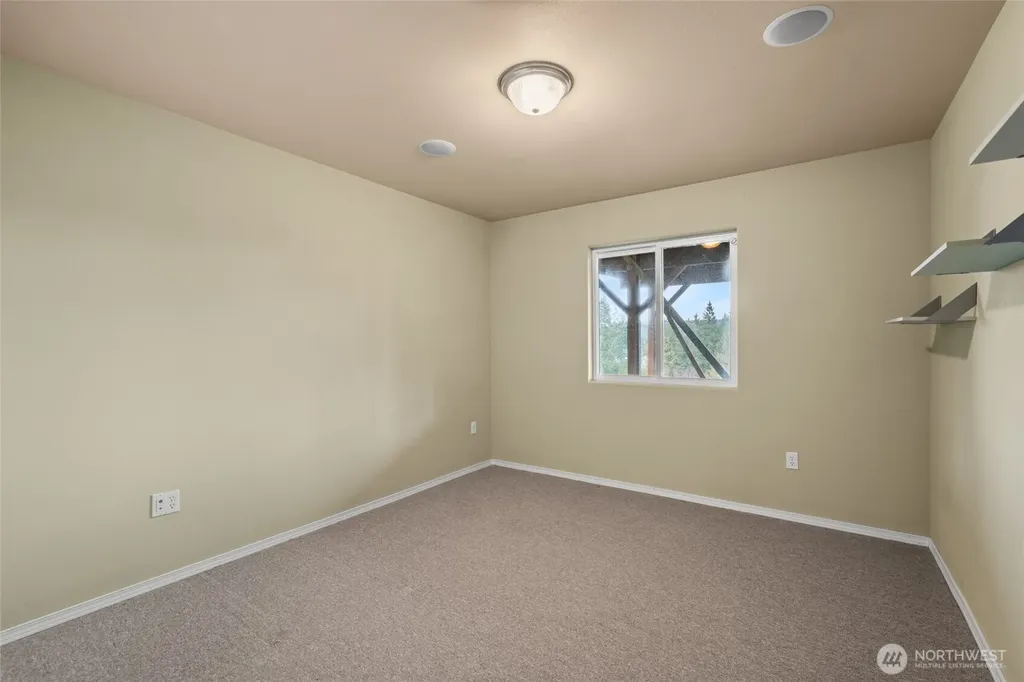 231 E Linda Vista Court Union WA 98592