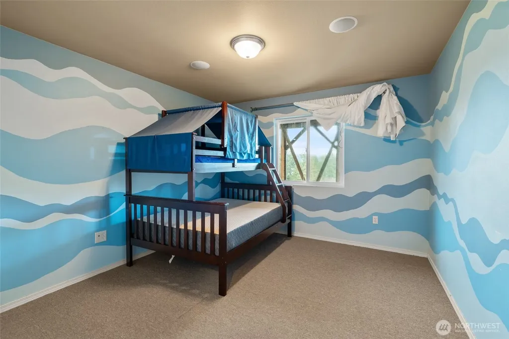 231 E Linda Vista Court Union WA 98592