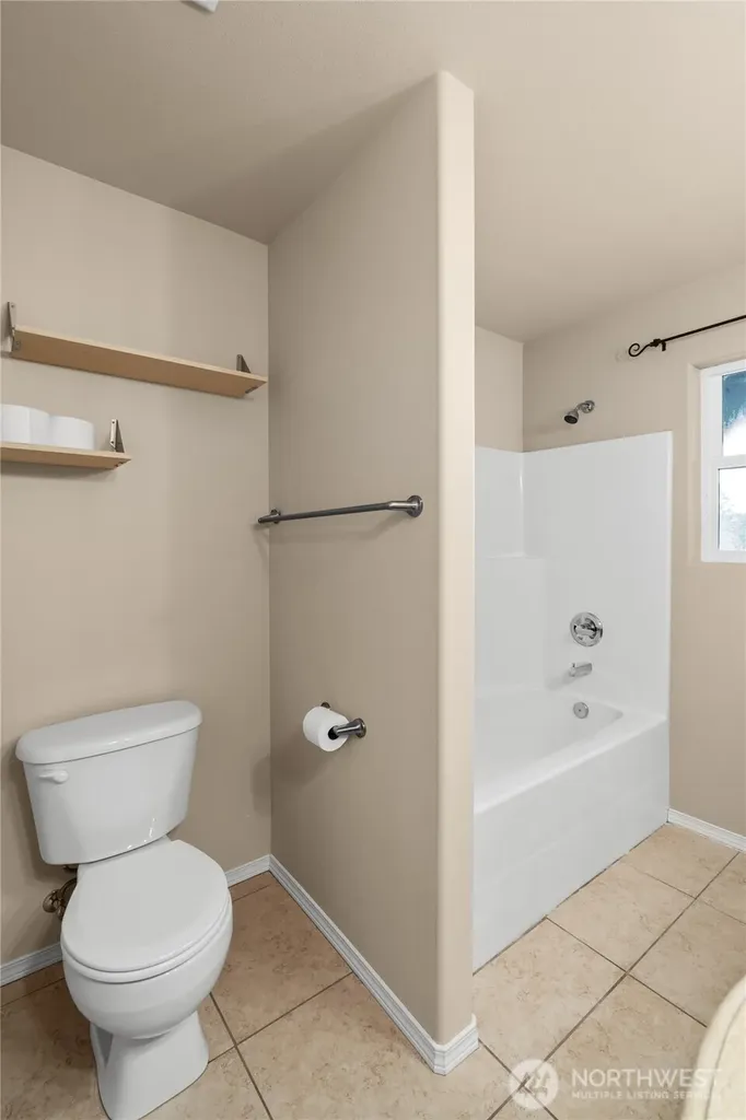 231 E Linda Vista Court Union WA 98592