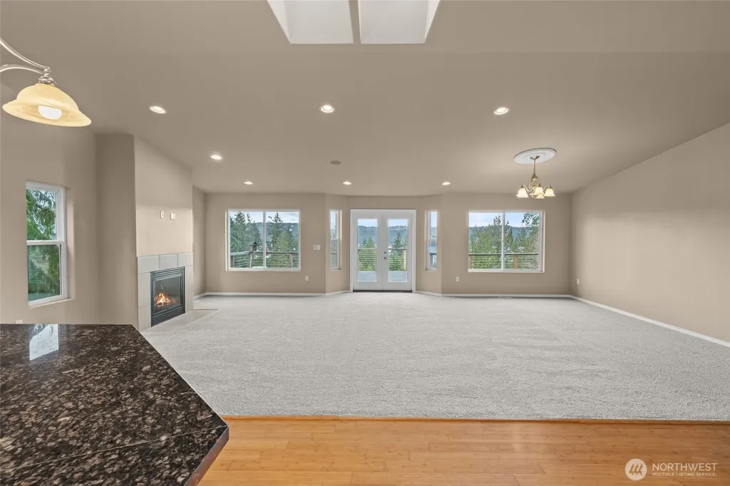 231 E Linda Vista Court Union WA 98592