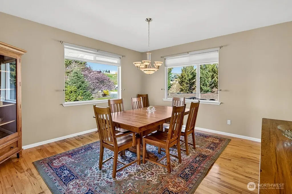 2350 10th Street NE East Wenatchee WA 98802