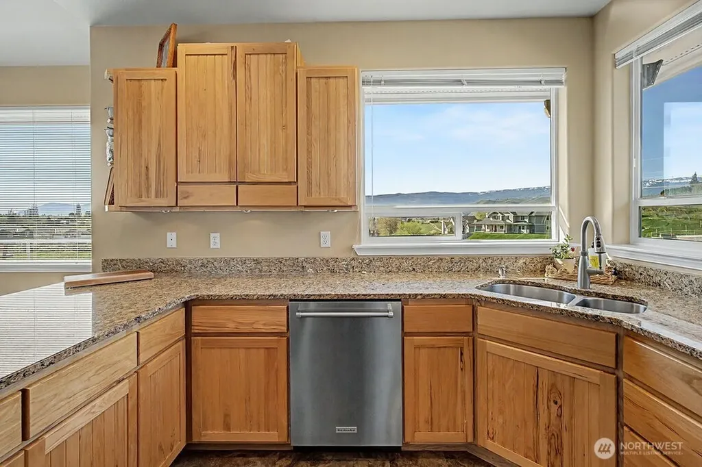 2350 10th Street NE East Wenatchee WA 98802