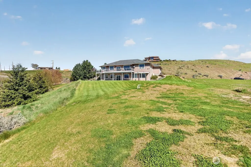 2350 10th Street NE East Wenatchee WA 98802