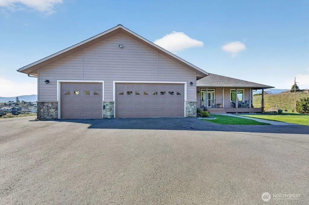 2350 10th Street NE East Wenatchee WA 98802