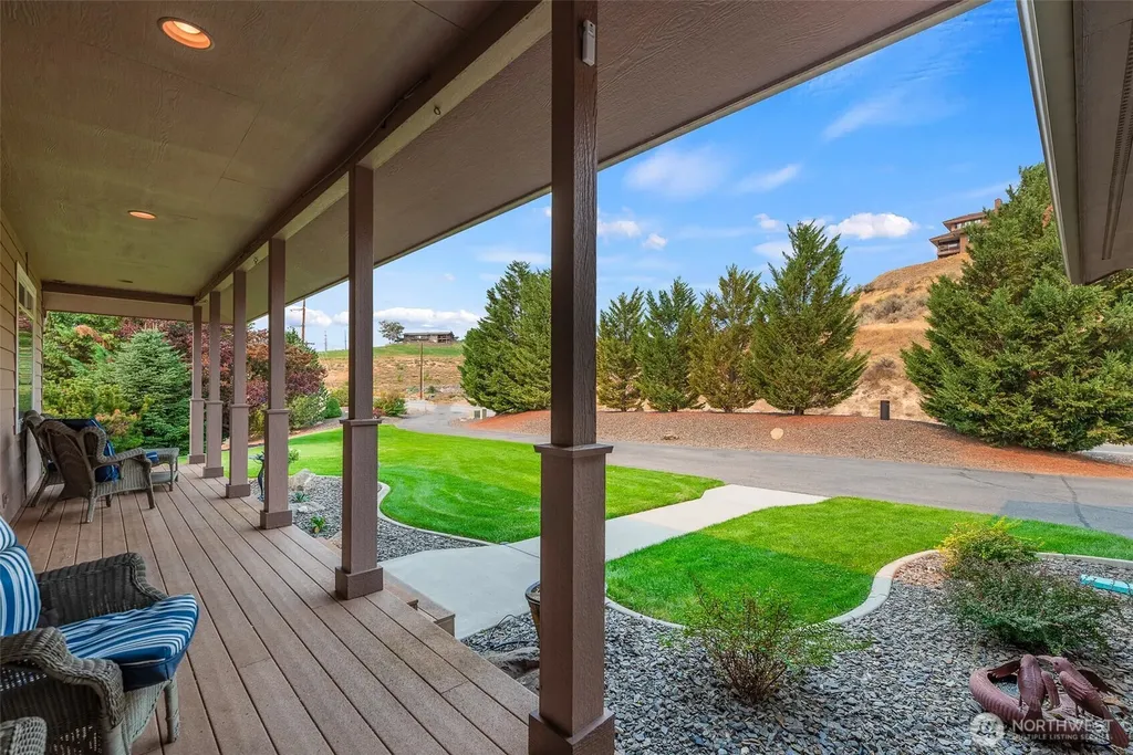 2350 10th Street NE East Wenatchee WA 98802