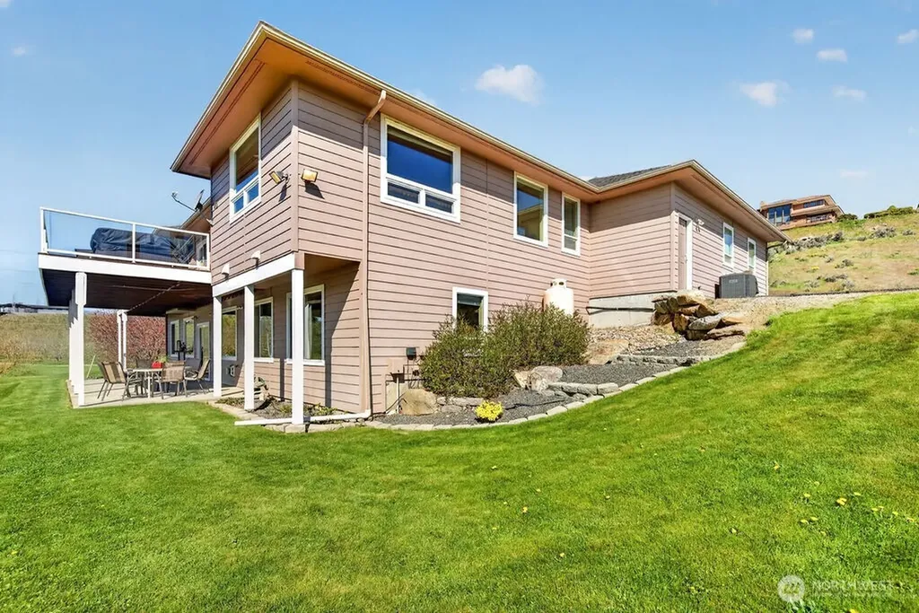 2350 10th Street NE East Wenatchee WA 98802