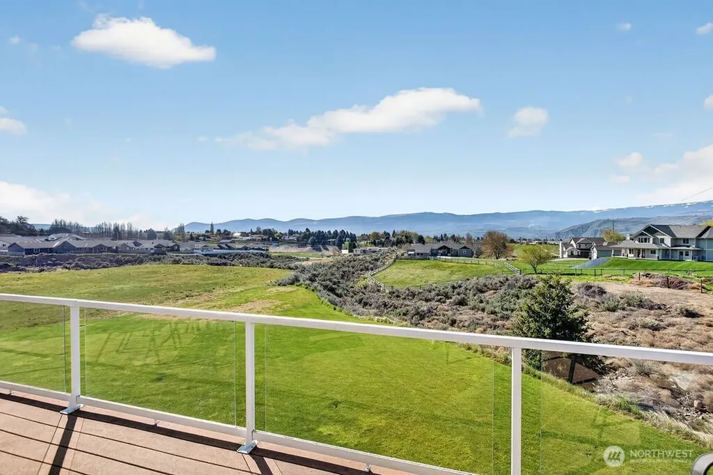 2350 10th Street NE East Wenatchee WA 98802