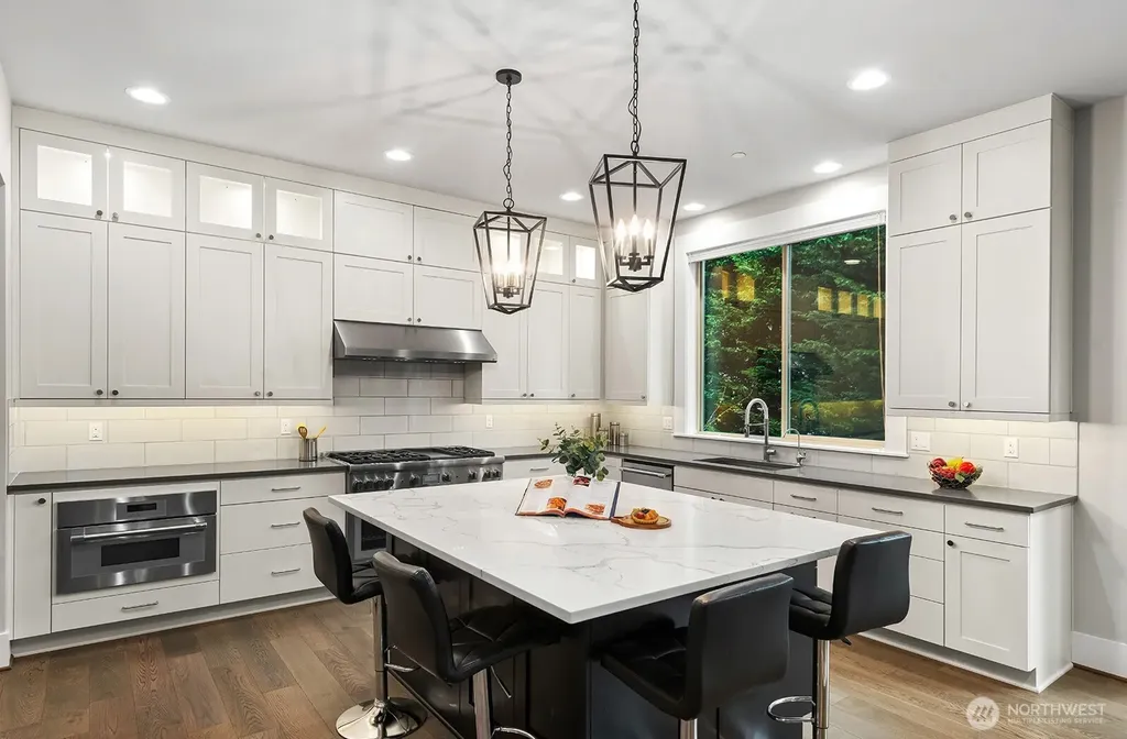 22250 NE 3rd Court Sammamish WA 98074