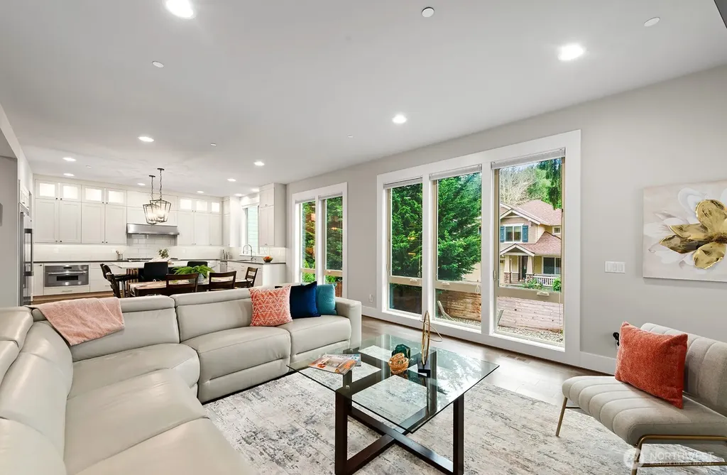 22250 NE 3rd Court Sammamish WA 98074