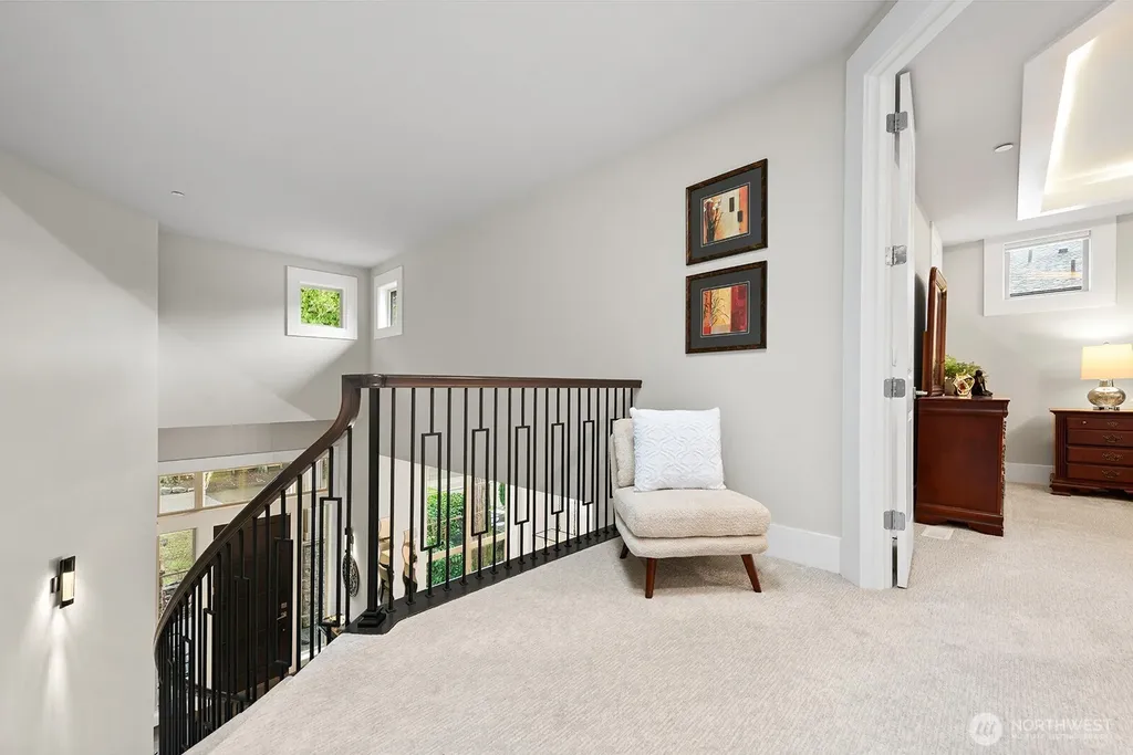 22250 NE 3rd Court Sammamish WA 98074