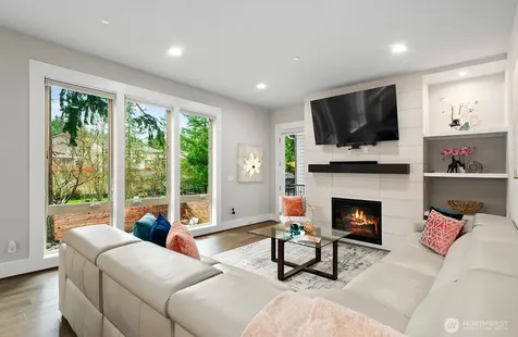 22250 NE 3rd Court Sammamish WA 98074