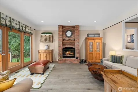 15427 178th Avenue NE Woodinville WA 98072