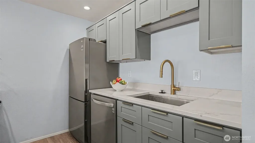 3601 24th Avenue W Seattle WA 98199