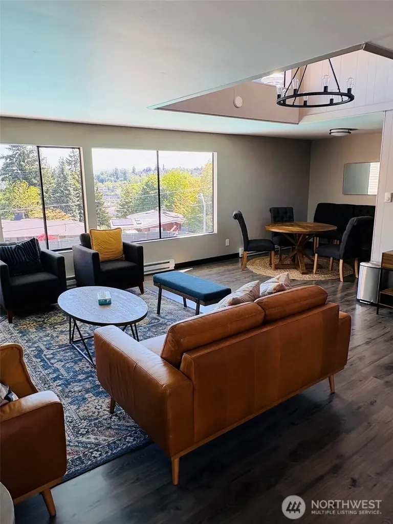 3601 24th Avenue W Seattle WA 98199