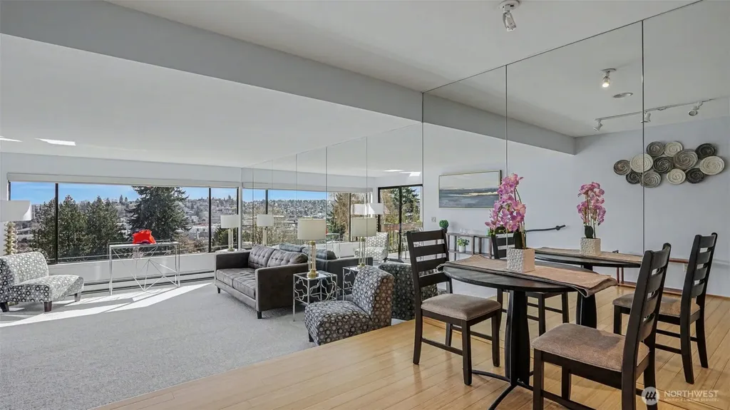 3601 24th Avenue W Seattle WA 98199